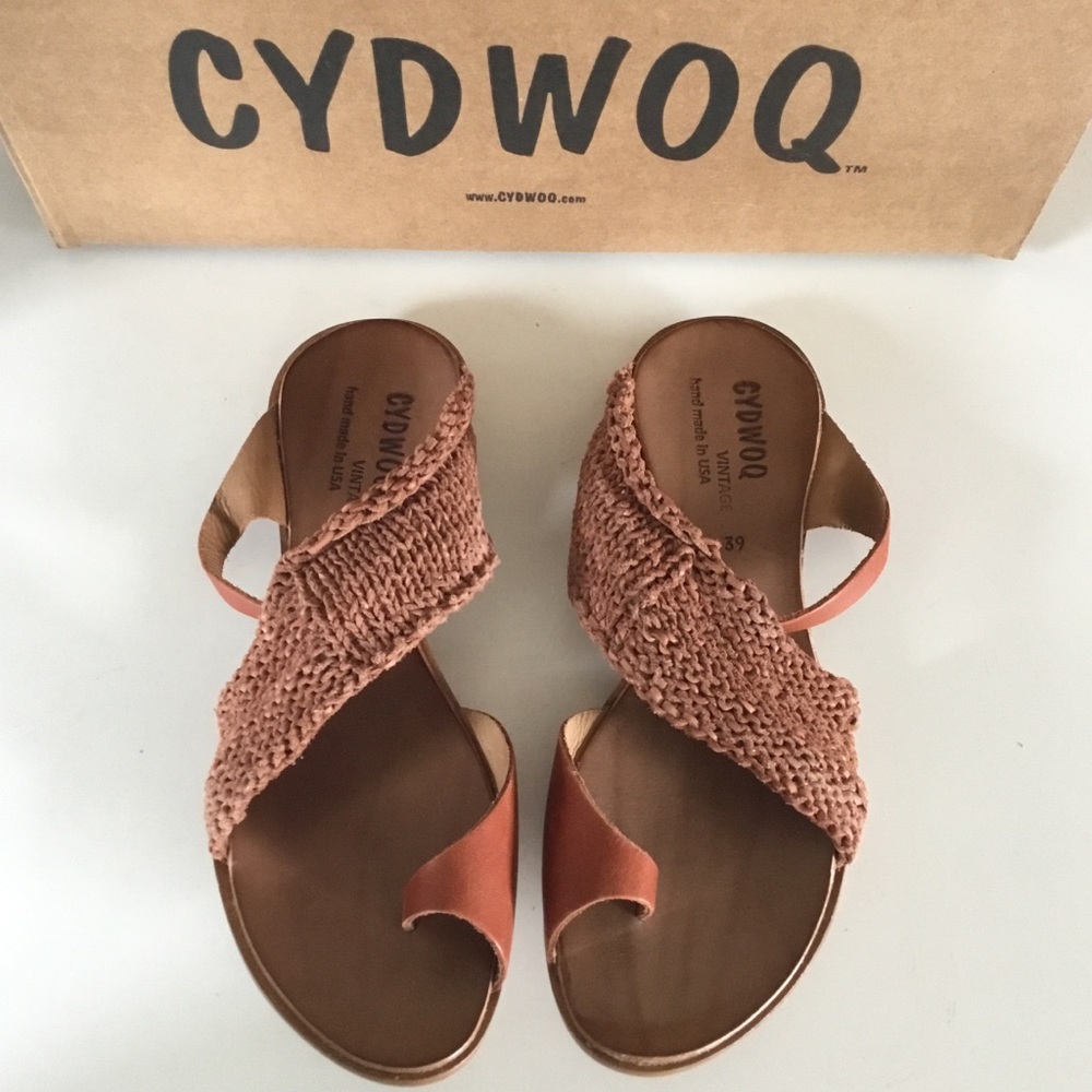 New CYDWOQ Kiosk Sandals (40)
